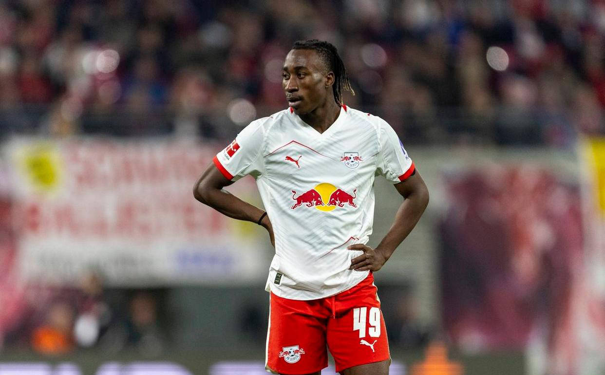 曼联锁定德甲过人王!8000万欧力邀19岁新星迪奥曼德,左翼焕然一新