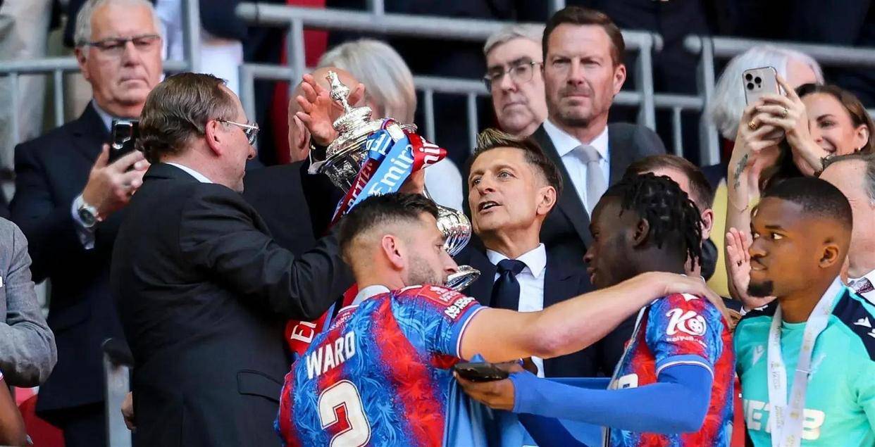 切尔西把斯特拉斯堡当球员仓库?一个夏天送过去6人,法甲队创纪录签18将却遭球迷抗议